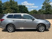 Mitsubishi Outlander PHEV DYNAMIC 5