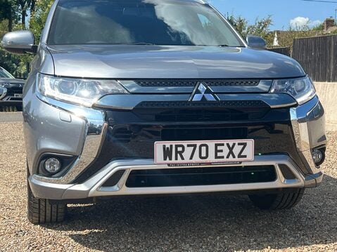 Mitsubishi Outlander PHEV DYNAMIC 16