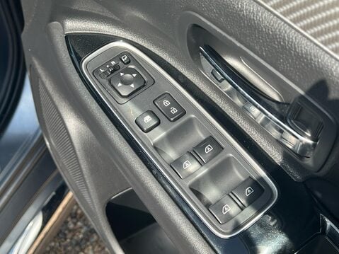Mitsubishi Outlander PHEV DYNAMIC 33