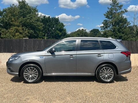 Mitsubishi Outlander PHEV DYNAMIC 6