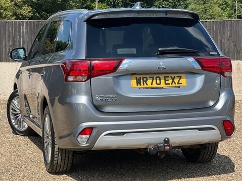Mitsubishi Outlander PHEV DYNAMIC 2