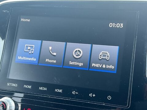 Mitsubishi Outlander PHEV DYNAMIC 18