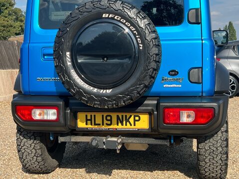 Suzuki Jimny SZ5 17