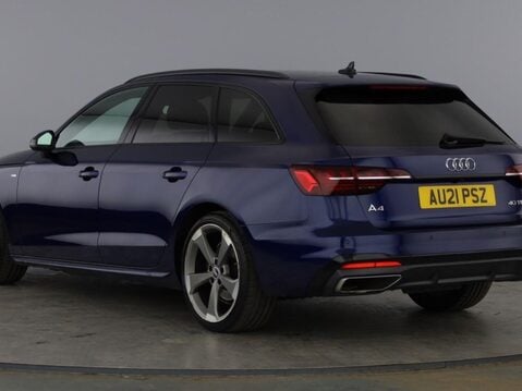 Audi A4 AVANT TFSI S LINE BLACK EDITION MHEV 2