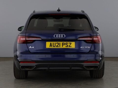 Audi A4 AVANT TFSI S LINE BLACK EDITION MHEV 8