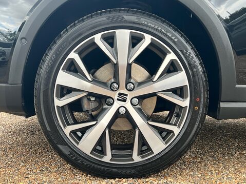 SEAT Arona ECOTSI XPERIENCE LUX DSG 4