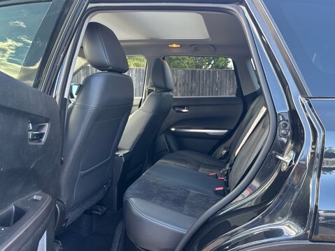 Suzuki Vitara SZ5 BOOSTERJET ALLGRIP MHEV 9