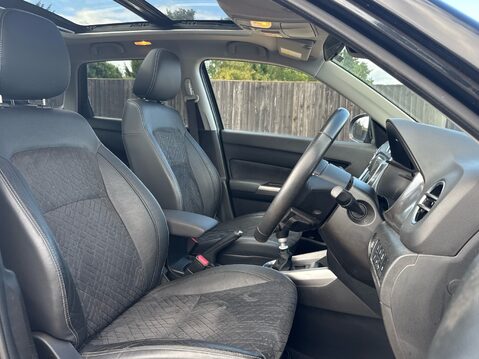 Suzuki Vitara SZ5 BOOSTERJET ALLGRIP MHEV 17