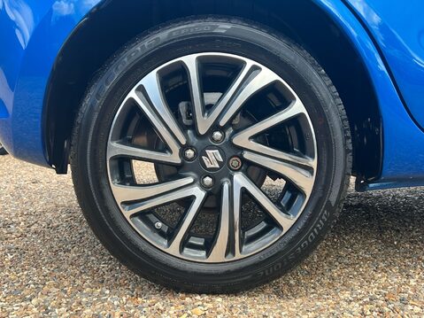 Suzuki Swift SZ5 DUALJET MHEV 4