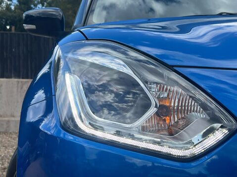 Suzuki Swift SZ5 DUALJET MHEV 14