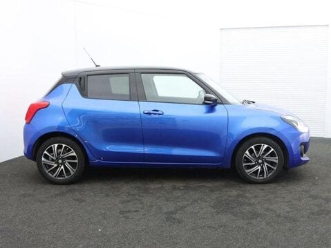 Suzuki Swift SZ5 DUALJET MHEV 2