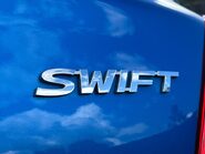 Suzuki Swift SZ5 DUALJET MHEV 35