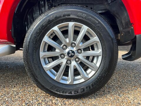 Mitsubishi L200 DI-D 4WD BARBARIAN DCB 4