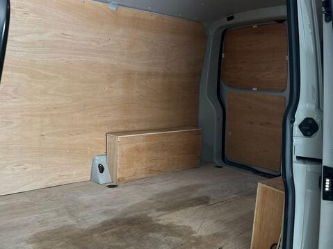 Volkswagen Transporter T28 TDI P/V STARTLINE 11
