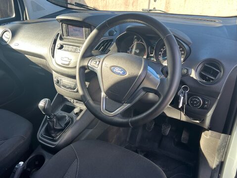 Ford Transit Courier TREND TDCI 29