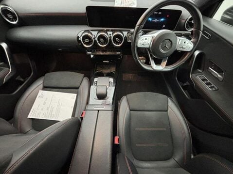 Mercedes-Benz A Class A 180 AMG LINE EXECUTIVE 4