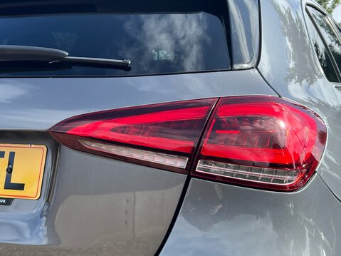 Mercedes-Benz A Class A 180 AMG LINE EXECUTIVE 15