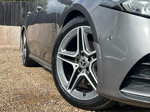 Mercedes-Benz A Class A 180 AMG LINE EXECUTIVE 13