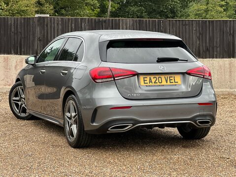 Mercedes-Benz A Class A 180 AMG LINE EXECUTIVE 2