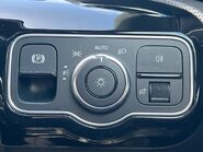 Mercedes-Benz A Class A 180 AMG LINE EXECUTIVE 27