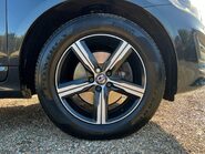 Volvo XC60 D5 R-DESIGN LUX NAV AWD 4
