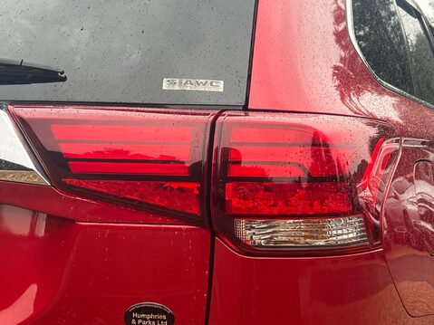 Mitsubishi Outlander PHEV JURO 15