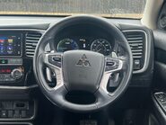 Mitsubishi Outlander PHEV JURO 30