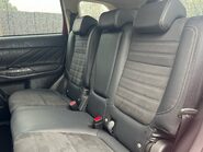 Mitsubishi Outlander PHEV JURO 9