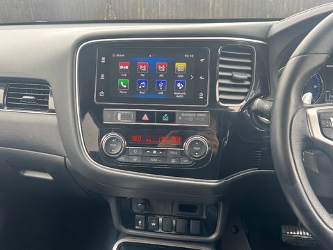 Mitsubishi Outlander PHEV JURO 12
