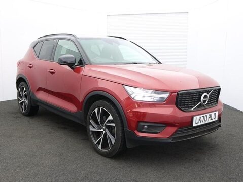Volvo XC40 B4 R-DESIGN PRO MHEV 1