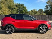 Volvo XC40 B4 R-DESIGN PRO MHEV 5