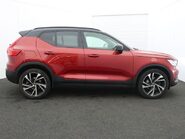 Volvo XC40 B4 R-DESIGN PRO MHEV 3