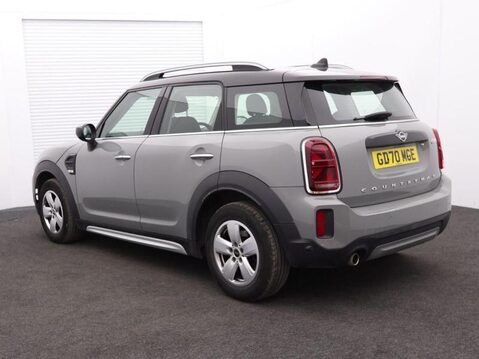 Mini Countryman COOPER CLASSIC 2