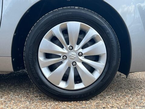 Suzuki Baleno SZ3 DUALJET 8
