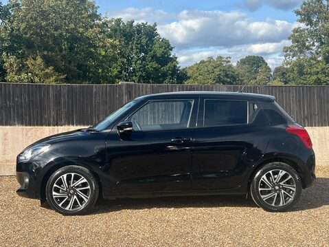 Suzuki Swift SZ5 DUALJET MHEV 6