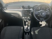 Suzuki Swift SZ5 DUALJET MHEV 10