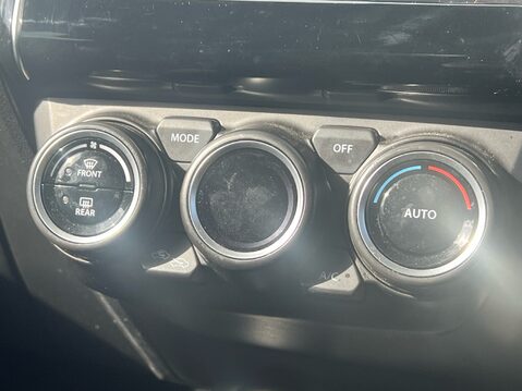 Suzuki Swift SZ5 DUALJET MHEV 24