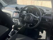 Suzuki Swift SZ5 DUALJET MHEV 32