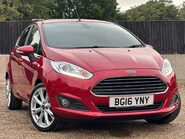 Ford Fiesta TITANIUM X 1