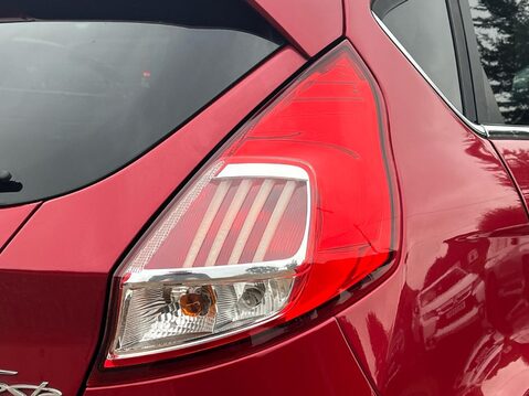 Ford Fiesta TITANIUM X 14