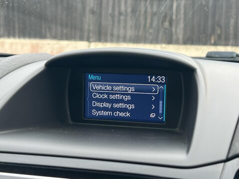 Ford Fiesta TITANIUM X 27