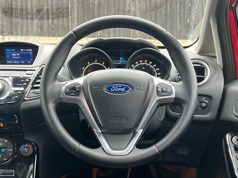 Ford Fiesta TITANIUM X 18