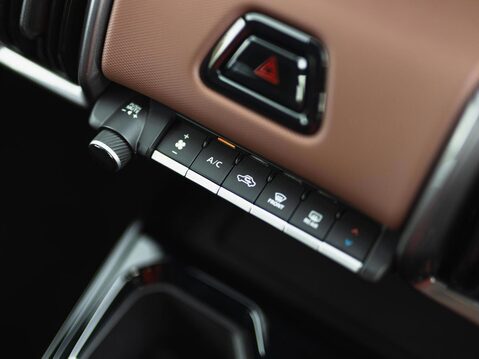 Suzuki e Vitara 61kWh Ultra Auto ALLGRIP 5dr 4