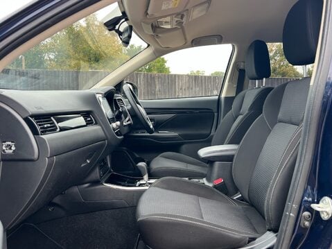 Mitsubishi Outlander DESIGN 3