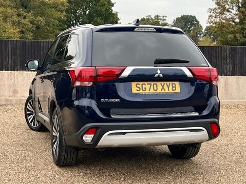 Mitsubishi Outlander DESIGN 2