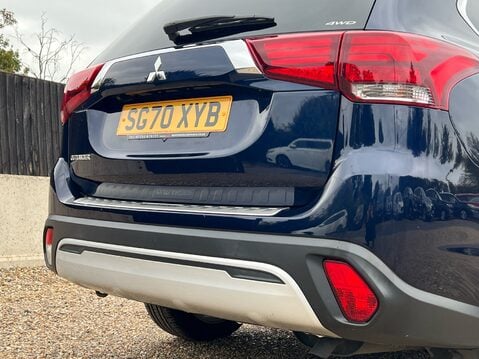 Mitsubishi Outlander DESIGN 17