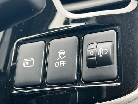 Mitsubishi Outlander DESIGN 27