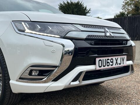 Mitsubishi Outlander PHEV EXCEED SAFETY 18