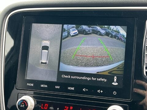 Mitsubishi Outlander PHEV EXCEED SAFETY 24