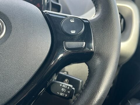 Toyota Aygo VVT-I X-PLAY 26